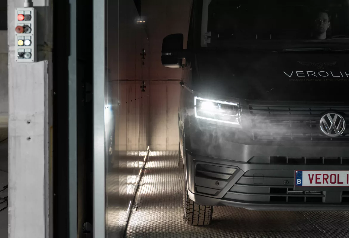 autolift bestelwagen
